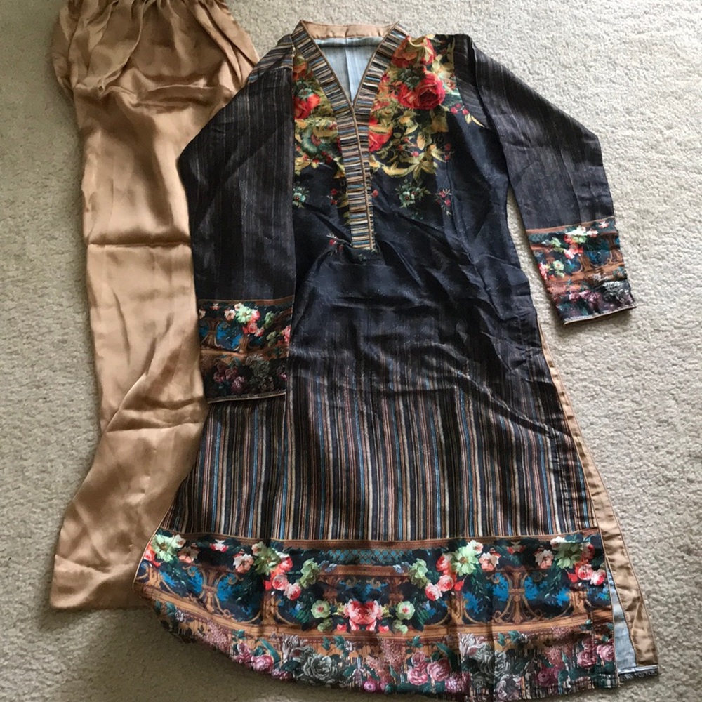 2 pc silk shalwar kameez (trousers)  ladies NEW